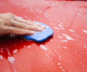 Best DIY Methods to Remove Water Spots from Glass and Paint