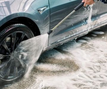 How to Wash a Car After Driving Through Heavy Rain and Mud