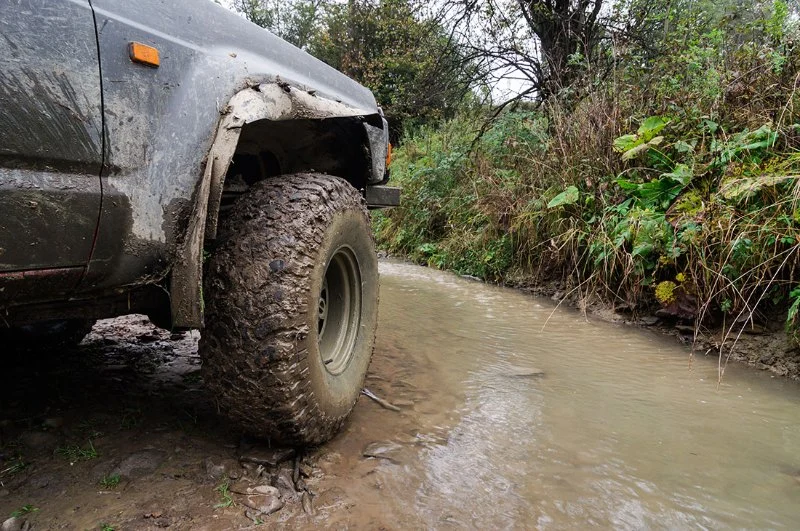 How to Wash a Car After Driving on Gravel Roads
