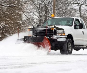 How to Properly Wash Pickup Trucks After Heavy Snow Work