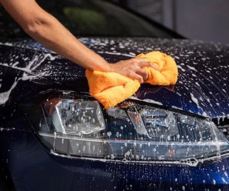 How to Wash a Car in an Apartment Complex: Easy Tips for Clean Cars