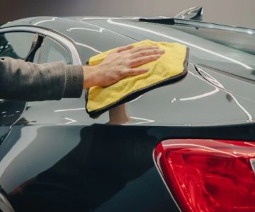 Guide to Properly Drying Your Car After a Wash: Tips for a Spot-Free Finish