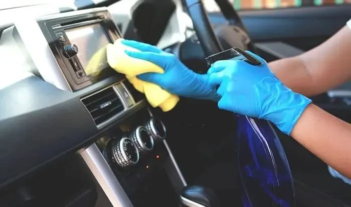How to Clean Dashboard Screens and Touch Displays for Optimal Clarity