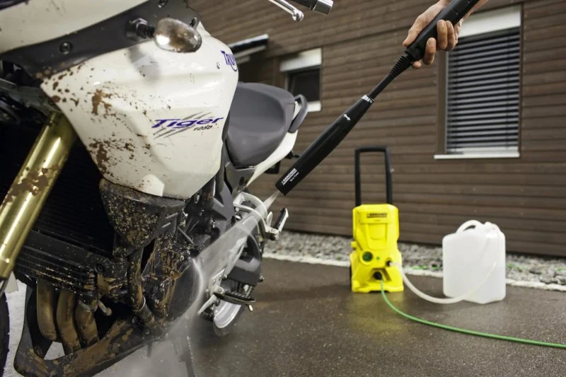 How to Wash Motorcycles Without Streaks: The Ultimate Guide