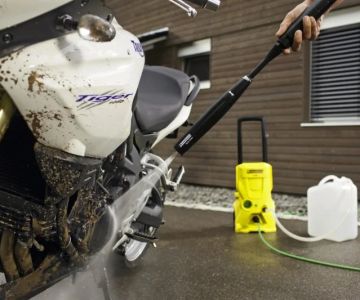 How to Wash Motorcycles Without Streaks: The Ultimate Guide