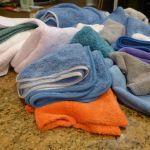 How to Choose the Right Microfiber Towels & Wash Mitts