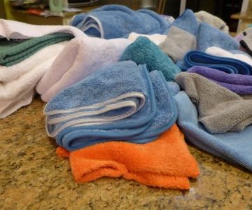 How to Choose the Right Microfiber Towels & Wash Mitts