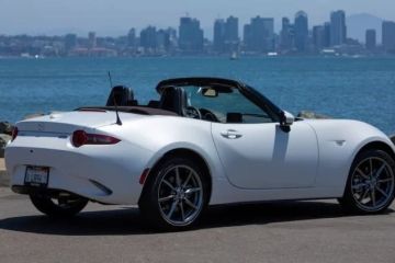 How to Properly Maintain Convertible Top Mechanisms