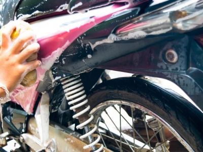 How to Wash Motorcycles Without Streaks
