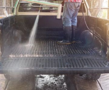 How to Wash Pickup Trucks with Utility Beds | Gibby Car Wash
