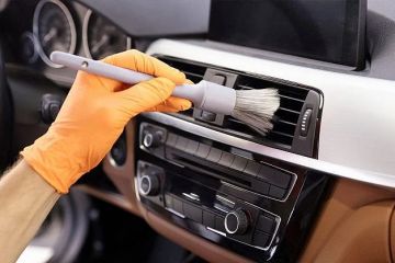 How to Clean Dashboard Screens and Touch Displays Safely and Effectively
