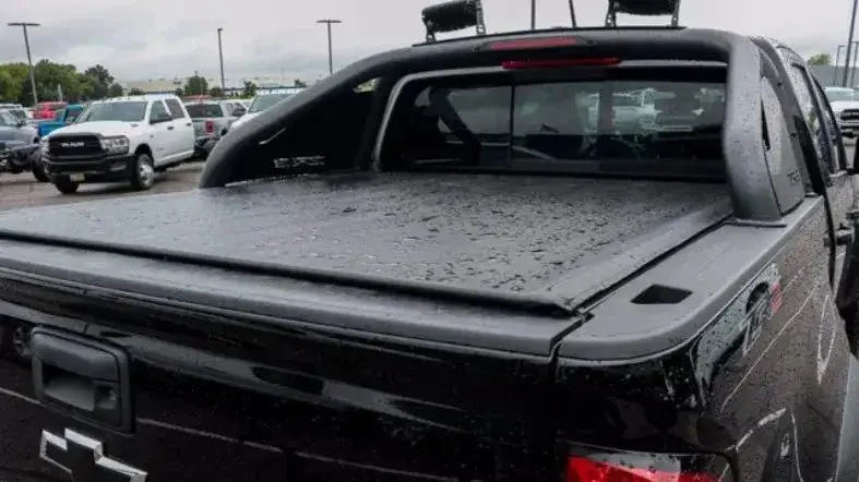 How to Wash Pickup Trucks with Flatbed Covers