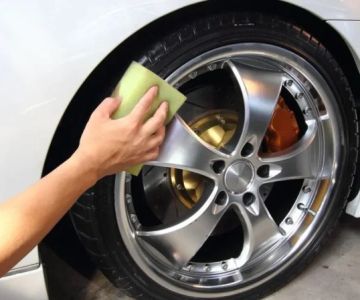 Best Car Wash Habits for Protecting Clear Coat