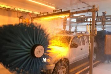 How to Wash Cars with Custom LED Lights for a Professional Finish