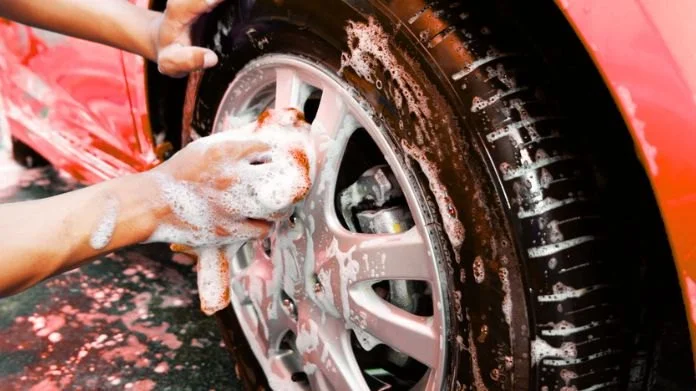 How to Wash Cars with Wide Tires and Mud Guards