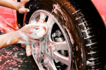 How to Wash Cars with Wide Tires and Mud Guards