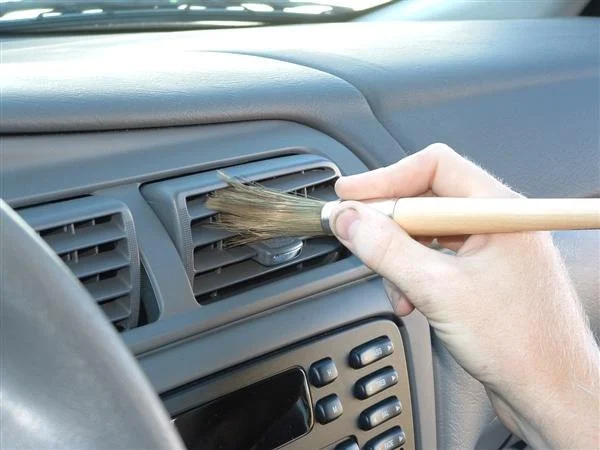 Removing Mold from Car Air Conditioning Vents