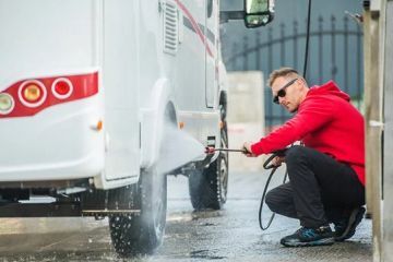 How to Wash Motorhomes and Large Vehicles