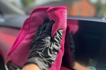 How to Wash Cars with High-Tech Entertainment Systems Safely