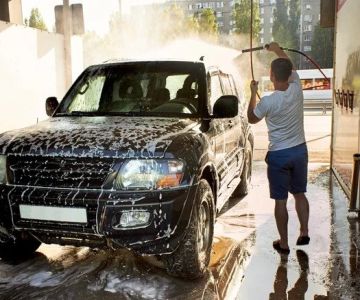 How to Wash Cars After Driving on Icy Highways