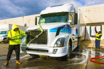 How to Wash Pickup Trucks with Heavy Tow Loads: Expert Tips for a Clean and Safe Ride