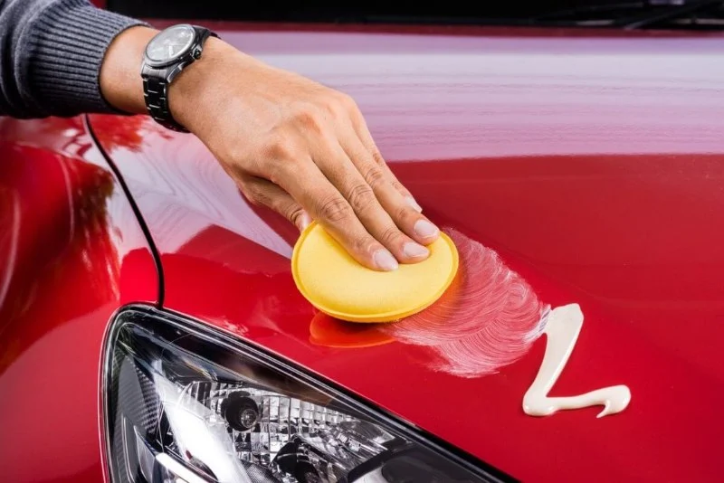 How to Maintain the Glaze After Polishing Your Car