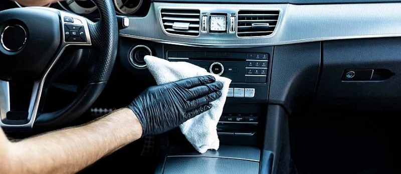 How to Clean Dashboard Screens and Touch Displays