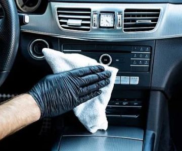 How to Clean Dashboard Screens and Touch Displays
