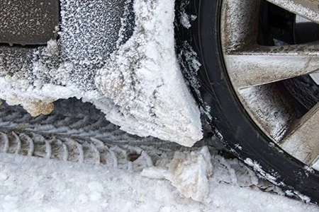 How to Wash Underbody After Driving in Snowy Areas