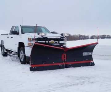 How to Wash Pickup Trucks with Snow Plow Mounts: A Complete Guide