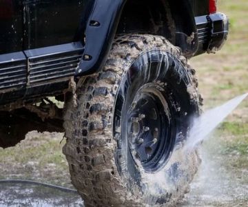How to Wash Car With a Pressure Washer After Off Roading Safely