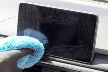 How to Clean Car Navigation Screen Without Damage