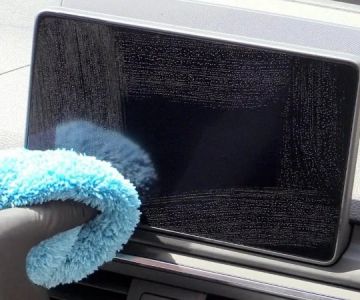 How to Clean Car Navigation Screen Without Damage