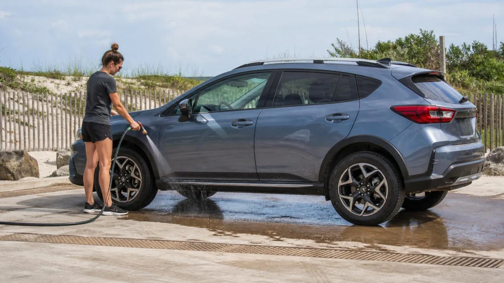Car Wash After a Beach Trip: Remove Salt and Sand Safely